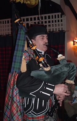New Year Piper